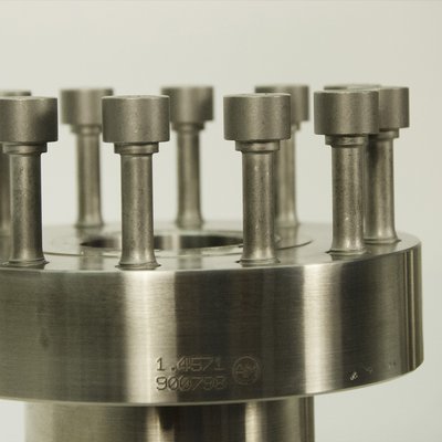 novoclave high pressure reactor – reactor vessel with bolts 