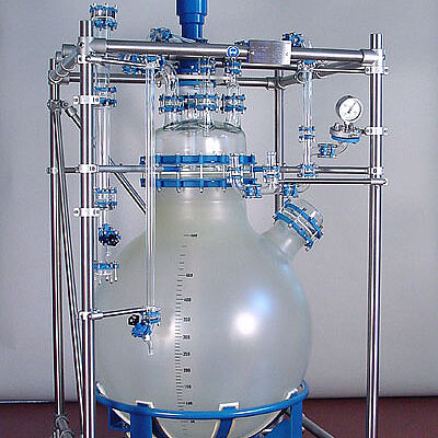 Cylindrical glass vessel with ECTFE protective coating