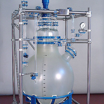 Cuve en verre cylindrique avec revêtement en ECTFE