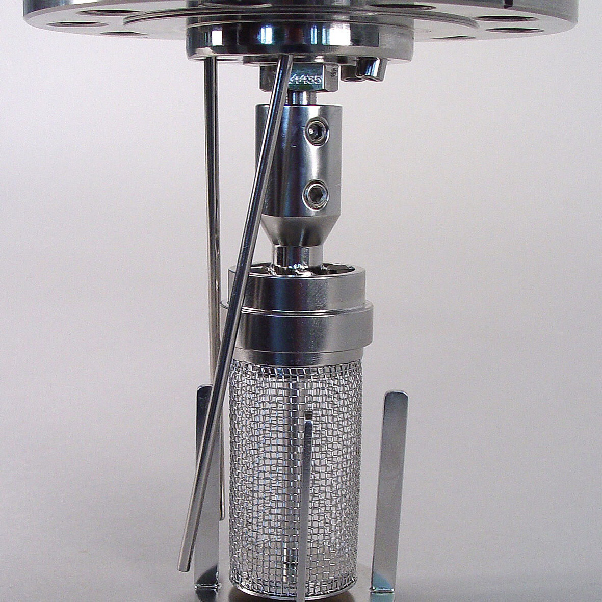 spinning catalyst basket