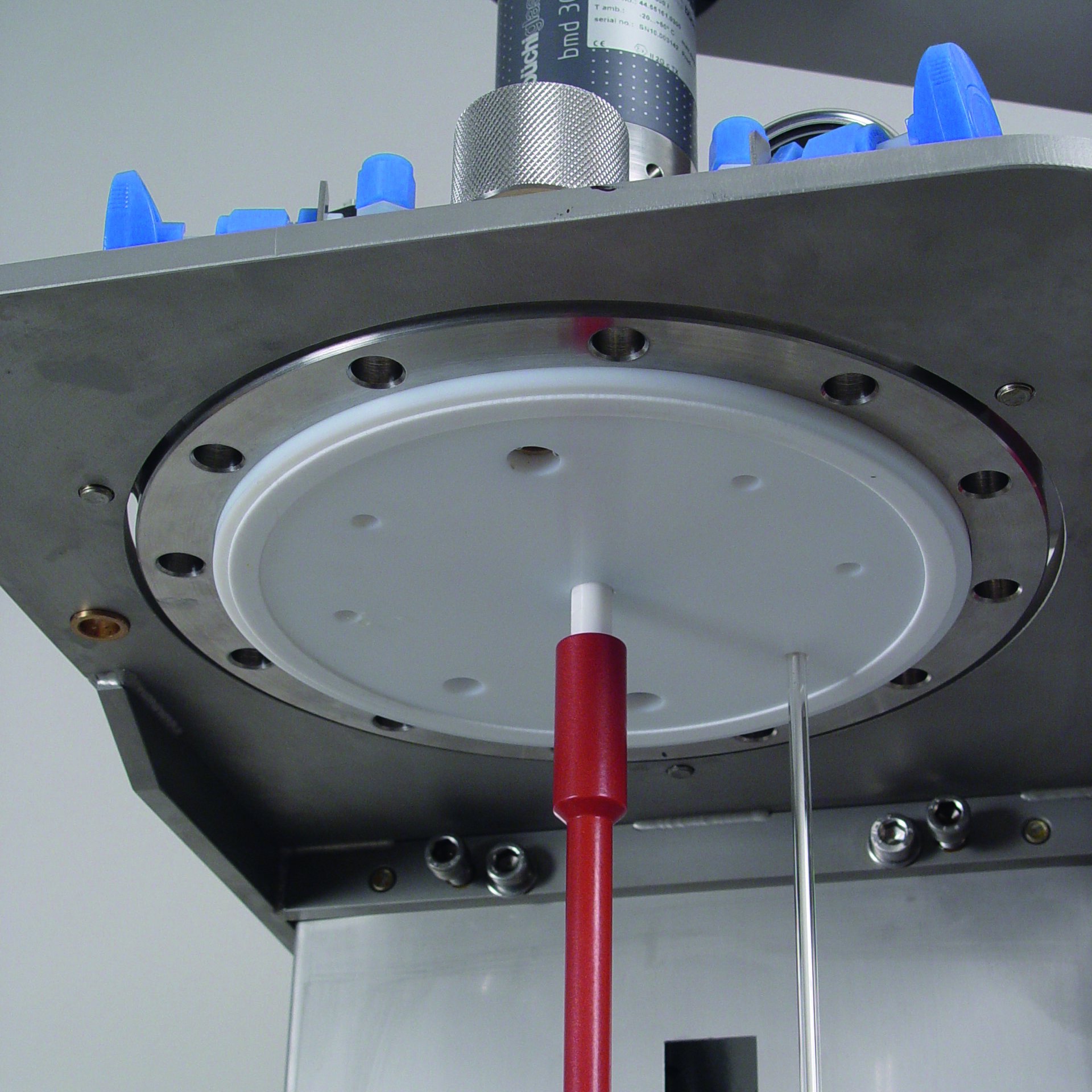 kiloclave 無金屬反應器上蓋板，PTFE 塗層
