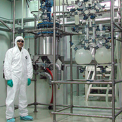 API reactor with protective glass coating
