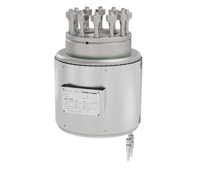 Pressurized metal vessel with electrical heating and cooling
