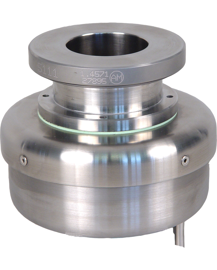 metal pressure vessel with electrical heating and cooling